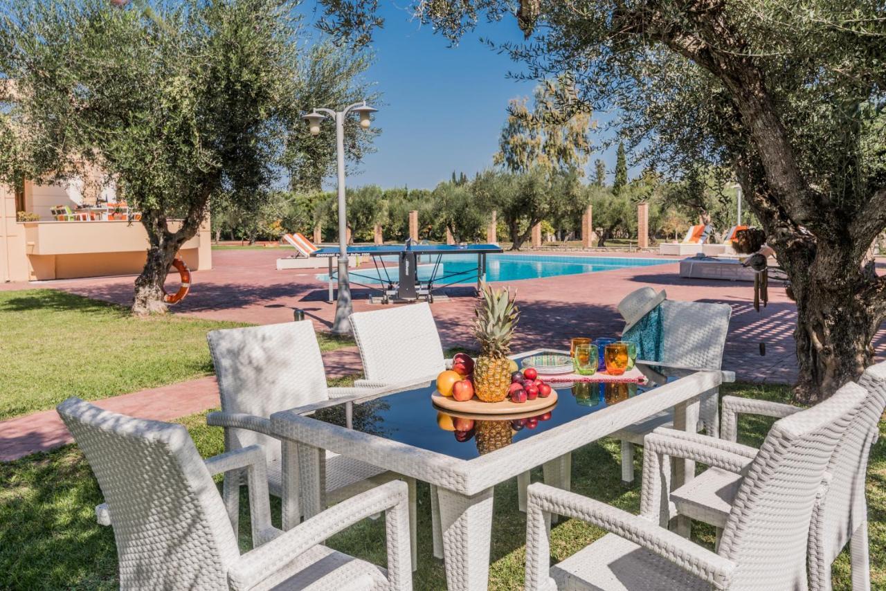 Astarte Villas - Istar Villa With Tennis Court Makhairádhon Eksteriør billede