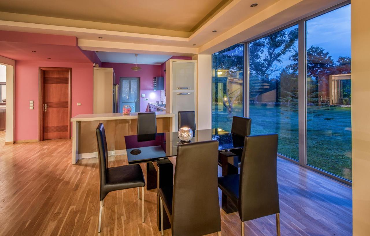 Astarte Villas - Istar Villa With Tennis Court Makhairádhon Eksteriør billede