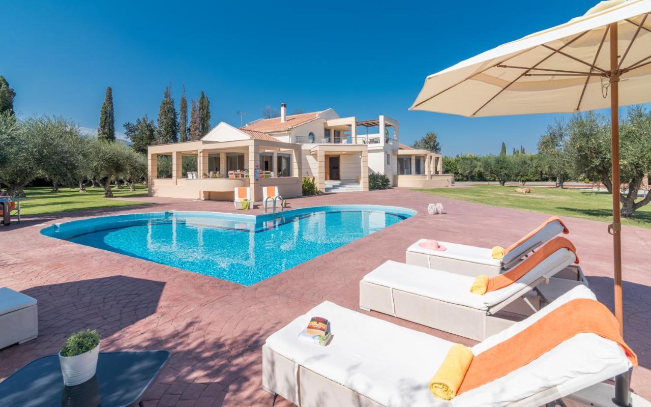 Astarte Villas - Istar Villa With Tennis Court Makhairádhon Eksteriør billede
